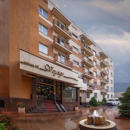 Voyage Hotel Almaty Eksteriør bilde