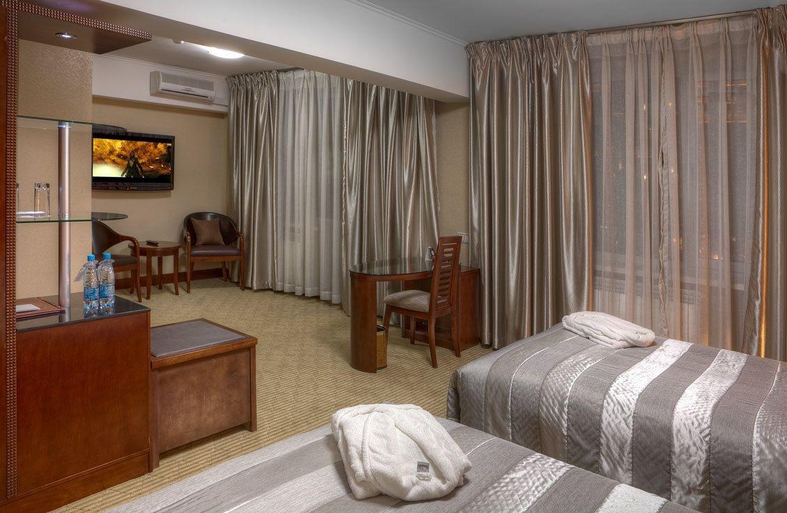 Voyage Hotel Almaty Eksteriør bilde